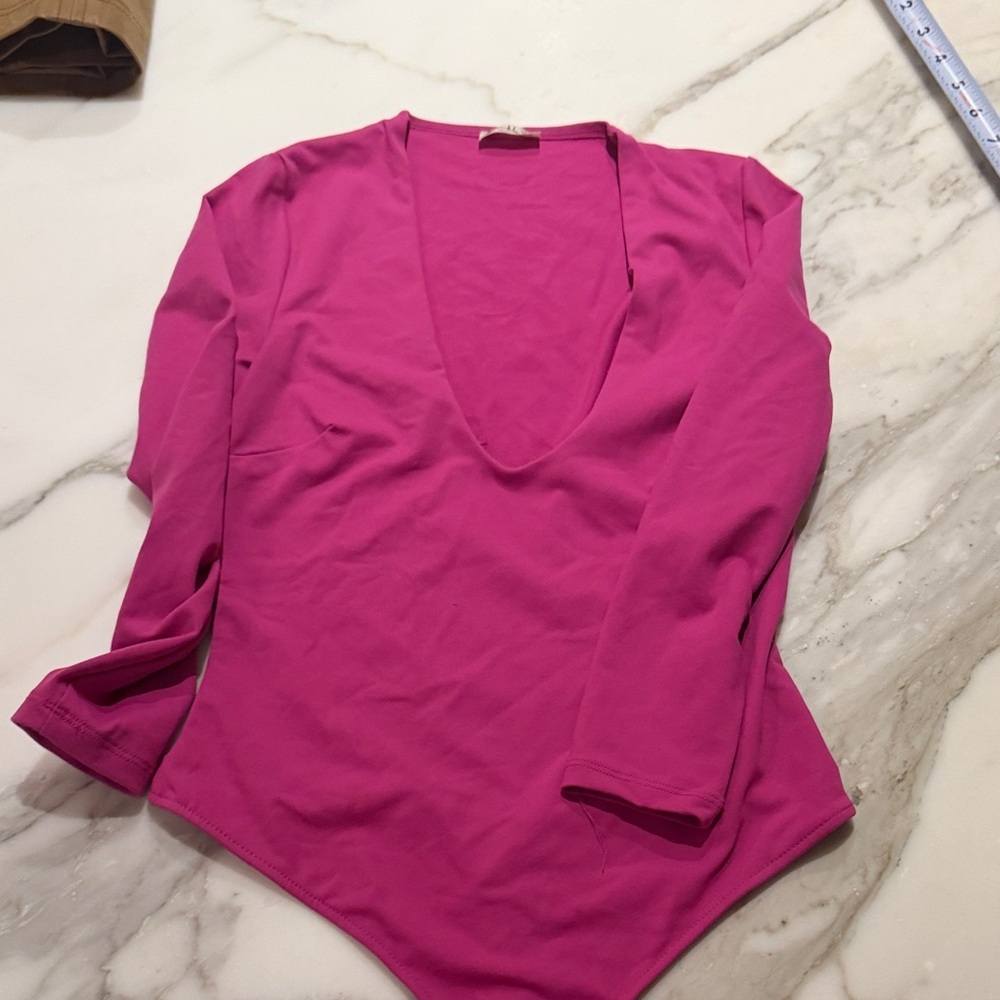 Women's Free People Magenta V-Neck Body Suit- XS